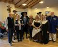 Bild: krb
Im Seniorenheim übergab die Senioren und die Mitmacher r der Historischen Stadtführung eine Spende an die Rumänienhilfe