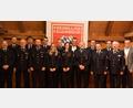 Bild: u
Beim Kameradschaftsabend der Feuerwehr Steiningloh-Urspring werden Mitgluieder geehrt (von links): Zweiter Vorsitzender Michael Schulze, Erster Vorsitzender Michael Pfab, Ludwig Fischer, Franz Giehrl, Quirin Stauber, Erster Kommandant Josef Giehrl, Kathrin Schmidl, Wolfgang Fischer, Marie Giehrl, Richard Honig jun., Erich Stauber, Gerald Silbermann, Kreisbrandinspektor Michael Iberer, Kreisbrandmeister Marco Weiß, Ehrenkreisbrandrat Fredi Weiß und Bürgermeister Hermann Falk.