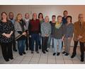Bild: jr
Ehrungen gab es bei der Weihnachtsfeier des AWO-Ortsverbandes Mitterteich. Im Bild (von links) Ortsvorsitzende Daniela Wiesner, Gerhard Lang, Sabine Kirchmann, Gisela Kirchmann, Walter Wenisch, Sandra Robl, Angelika Müller, Gerda Mayerhöfer, Anni Riedl, Jürgen Kirchmann, Gerlinde Pfohl und Kreisvorsitzender Edwin Ulrich.