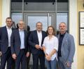 Bild: exb
Gemeinsam am Standort Nabburg erfolgreich seit 25 Jahren.