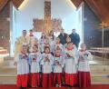Bild: Susanne Ettl/exb
Bei einem Gottesdienst wurden die zehn neuen Ministranten der Pfarrei St. Albertus Magnus vorgestellt.