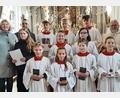 Bild: rgl
Auch wenn ein paar Minis aus ihrem Dienst am Altar ausscheiden, freut sich die Gruppe der Ministranten der Pfarrei St. Martin in Luhe über ein paar "Neuzugänge".