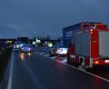 Bild: dob
Im morgendlichen Berufsverkehr kam es am Montag an der Wieselriether Kreuzung zu einem Verkehrsunfall, bei dem sich zwei Beteiligte leichtere Verletzungen zuzogen.