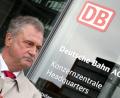 Archivbild: Wolfgang Kumm
GDL-Chef Claus Weselsky bei der Protest-Kundgebung der Lokführer-Gewerkschaft vor dem Bahn-Tower am Potsdamer Platz in Berlin.