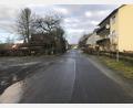 Bild: wro
Dass die Sanierung der Dorfstraße dringend erforderlich ist, zeigen die vielen Reparaturstellen auf der Fahrbahn, die durch Triebendorf führt.