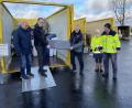 Bild: ge
Auf dem erweiterten Wertstoffhof in Edelsfeld bestückten Robert Graf, Hans-Jürgen Strehl und Richard Reisinger gemeinsam einen Sperrmüll-Container.