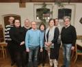 Bild: Förderverein Grund- und Mittelschule
Die bisherigen Vorsitzenden Werner Walberer und Konrad Merkl (Vierter und Dritter von links) wünschen dem neuen Vorsitzenden Bernhard Stangl (rechts) viel Erfolg.
