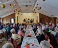 Bild: Bernhard Hofmann/exb
Senioren aus Parkstein, Bad Neualbenreuth, Mähring und Eslarn treffen sich zur „Kleinen Adventsbühne“ in Parkstein
