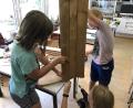 Archivbild: exb/Irene Fritz
Gewerkelt wird in der Jugendkunstschule im Kunstbau Weiden und auch in der Kulturwerkstatt Kalmreuth. Für ihr Projekt zum Thema "Platz nehmen" bekommt die Jugendkunstschule beim Bundeswettbewerb eine Urkunde.