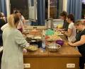 Bild: u
Rumänische Küche war heuer angesagt beim Elternabend des Marien-Kindergartens in Hirschau.
