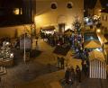Bild: Wolfgang Erhart/exb
Der stimmungsvolle Adventsmarkt in Waldershof kam gut an. Seitens der Besucher gab es viel Lob.