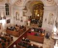 Bild: Kolping Bärnau/exb
In der Steinbergkirche wurde die 40. Waldweihnacht der Kolpingfamilie gefeiert. Das Mesner-Ehepaar stellte eigens dafür einen Christbaum sowie eine Krippe im Gotteshaus auf. Vorsitzender Markus Fichtner begrüßte zum Jubiläum eine große Anzahl an Besuchern.