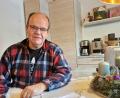 Bild: Thomas Dobler
Günter Weller aus Schwandorf hat ein sehr ungewöhnliches Schreiben seines Energieversorgers erhalten.