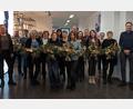 Bild: Hatico/exb
Die Firma Hatico Mode GmbH aus Tirschenreuth ehrte langjähriger Mitarbeiter. Gesellschafterin Stephanie Supguth (links) und Geschäftsführer und Gesellschafter Joseph Reiter (rechts) bedankten sich für die Treue.