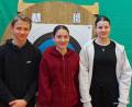Bild: Johannes Bartl /exb
Die erfolgreichen Bogenschützen Sebastian Char, Katharina Michl und Klara Grüner (von links).