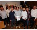 Bild: whü
Sie sind beim ASV Haidenaab Leistungsträger und Garanten des derzeitigen Erfolgs: Klaus Schinner (von rechts), Wolfgang Veigl, Daniel Veigl, Stephan Veigl, Michael Popp, Markus Etterer, Tobias Eigler, Jakob Schmidt und Oliver Steger.