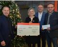 Bild: dob
Spendengelder von exakt 4240 Euro überreicht Sparkassenvorstandsvorsitzender Gerhard Hösl (links) zusammen mit Monika Höllerer und Thomas Müllner an Bürgermeister Markus Bauriedl. Er wird die Spenden an die Empfänger verteilen.