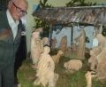 Bild: Lowak
Bis zu 45 Zentimeter hoch sind die Figuren in der geschnitzten Krippe von Christof Daubner.