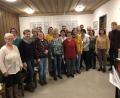 Bild: sei
Simon Hofmann (rechts) leitet den Projektchor, der am Heiligen Abend und am zweiten Weihnachtsfeiertag die Gottesdienstbesucher in der katholischen Kirche erfreut.