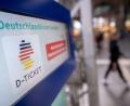 Bild: Sebastian Gollnow/dpa/dpa-tmn
So einfach das 49-Euro-Ticket im Nahverkehr zu nutzen ist, so kompliziert ist die Abrechnung im Hintergrund.