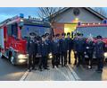 Archivbild: FW Dietersdorf/exb
Wenn ein neues Feuerwehrauto eintrifft, ist das wie hier in Dietersdorf bei Schönsee immer ein Grund zu feiern. Neue Löschfahrzeuge werden nun vom Landkreis Schwandorf höher bezuschusst.