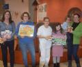 Bild: fz
Christkind spielen die Frauen vom Neunkirchner Kindergottesdienstteam in der Kinderklinik des Weidener Klinikums.