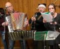 Bild: Sabine Graf/exb
Auch Musik gehört zum Weihnachtsabend beim CVJM in Amberg.