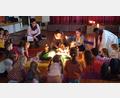 Bild: mez/exb
Der Kleinkindergottesdienst in der Pfarrei Immenreuth brachte viel Licht ins Dunkel.
