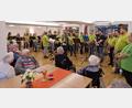 Bild: dob
Die Roggensteiner Jugendkapelle mit Dirigent Josef Wolfrath spielte heuer erstmals wieder weihnachtliche Weisen im Walter-Siegert-Caritasheim.
