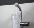 Symbolbild: Petra Hartl
Der Kubikmeter Wasser kostet im Bereich der Illschwang-Gruppe vom 1. Januar 2024 an 48 Cent mehr.