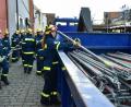 Bild: Stephan Huber
Der Abbau dauerte nur etwa eine Stunde. In der Schiffgasse hat das THW Amberg den Hochwasser-Steg am Freitagvormittag wieder in seine Einzelteile zerlegt.