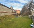 Bild: Joachim Gebhardt
Hier im Sulzbach-Rosenberger Stadtgraben soll eine Boulebahn entstehen. Der Landkreis Amberg-Sulzbach unterstützt auch dieses Projekt mit 2000 Euro Förderung – neben einem Instrumentenlehrpfad für Hirschau und einem Anti-Mobbing-Projekt in Auerbach