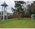 Bild: jr
Auf dem Spielplatz in Themenreuth soll noch in diesem Jahr ein Multifunktionsgebäude errichtet werden. Dazu wird erneut ein Förderantrag bei der Ikom Stiftland gestellt.