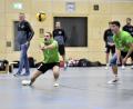 Archivbild: Hubert Ziegler
Timon Wölfl (links) vom Volleyball-Drittligisten VC DJK Amberg feiert nach langer Verletzungspause sein Comeback.