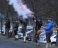 Bild: kro
Krachen ließen es die Böllerschützen der "Ringelstein"-Schützen Ottengrün am Neujahrstag in Bad Neualbenreuth beim Grenzlandturm.