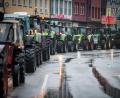 Symbolbild: Christian Knieps/dpa
Auch für die Bereiche Vohenstrauß und Eschenbach sind jetzt Protestzüge von Landwirten angekündigt.