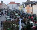 Bild: do
Hunderte von Landwirten demonstrierten mit ihren Schleppern am Dreikönigstag auf dem Eschenbacher Karlsplatz gegen die Pläne der Ampel-Koalition, den Bauern Steuervergünstigungen zu streichen