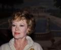Bild: Carlos Rene Perez/AP/dpa
Die Schauspielerin Glynis Johns im September 1982 in New York.
