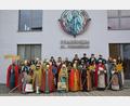 Bild: gi
Sternsinger waren in Gruppen unterwegs, um Spenden für die Not leidenden Altersgenossen Spenden im Rahmen der Aktion Dreikönigssingen zu sammeln.