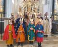 Bild: ils
Die Sternsinger besuchen in Kirchendemenreuth die Häuser.
