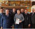 Bild: ban/exb
Die Führungsriege der Wetzeldorfer Feuerwehr mit den Geehrten: Stellvertretender Kommandant Manuel Köllner (von links), Vorsitzender Willi Kraus, Michael Janner, Helmut Rebl, Zweiter Vorsitzender Franz Wenning, Kommandant Rudi Schinner und Bürgermeister Johannes Reger.