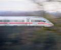 Symbolbild: Julian Stratenschulte/dpa
Die Deutsche Bahn hat ihre neuesten Planungsergebnisse für die Elektrifizierung zwischen Marktredwitz und Regensburg vorgestellt.