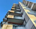Bild: Gabi Schönberger
Das Hochhaus im Sperberweg 7 in Weiden muss energetisch saniert werden. Das Projekt liegt im Moment auf Eis. Die Stadtbau hat für die Finanzierung noch keine Förderzusage.