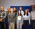 Bild: Lothar Trager
DJK-Vorsitzender Lothar Trager (rechts) gratuliert der erfolgreichen DJK-Judo-Sparte mit Trainer Manfred Schmid, Spartenleiter Peter Hammer, den 1. DAN-Trägern Viona Scharping, Jakob Heinze, Laura Luber, Jonas Scharping, Emilie Marshall sowie Kilian Löffler (von links) zur zehnjährigen Erfolgsgeschichte.