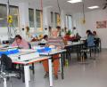 Bild: cvl
Die Arbeitsgruppe von Margit Schreyer. "Gerade dieser Arbeitsplatz ist für Menschen mit Behinderung von hoher Wichtigkeit. Dadurch ist ihr Tag durchstrukturiert. Sie wissen, wo sie hingehören, sie haben hier ihre Aufgaben und Pflichten. Sie machen etwas Sinnvolles."