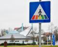 Bild: Petra Hartl
Der Regenbogen gilt als Symbol für Hoffnung, Frieden und Vielfalt. Seinen Farben ist ein eigenes Schild gewidmet.