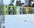 Bild: Gabi Schönberger
Das Ursula-Barrois-Haus in der Schustermooslohe wird bald bezugsfertig sein und dann den Wohnungslosen in Weiden als Unterkunft dienen. Derzeit sind knapp 30 Wohnungslose in Notwohnungen der Stadt untergebracht.