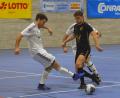 Bild: otr
Der SV Waldau (dunkle Trikots) und die SpVgg Schirmitz vertreten den Fußballkreis Amberg/Weiden bei der Futsal-Bezirksmeisterschaft in Lappersdorf.