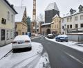 Bild: Stephan Huber
Die Ziegelgasse in Amberg. Der große Kran links soll abgebaut werden und ein kleiner Kran soll diesen ersetzen. Dafür muss die Ziegelgasse nun am 31. Januar und 1. Februar gesperrt werden.