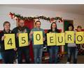 Bild: Kindergarten St. Elisabeth/exb
Elternbeiratsmitglied Bettina Stock (von links), Christopher Linkel, Elternbeiratsvorsitzender Rudi Schinner sowie die Elternbeiratsmitglieder Nicola Ehbauer und Yvonne Enders spenden 450 Euro an die Klinikclowns.